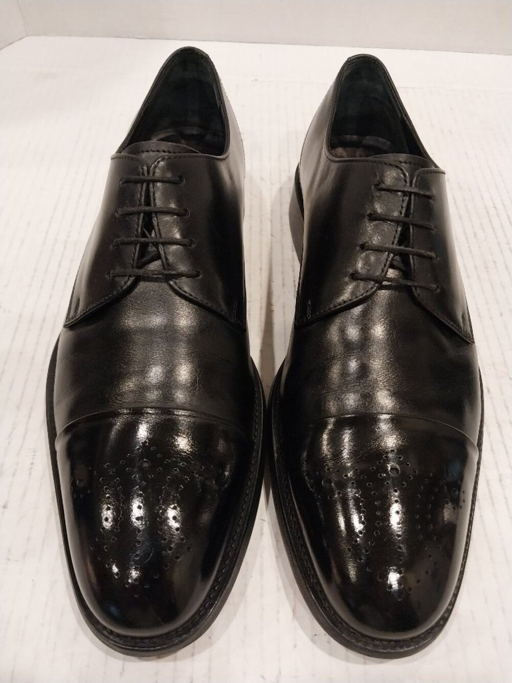 SALVATORE FERRAGAMO (SAVE $800) men's size 7.5 D black Derby.